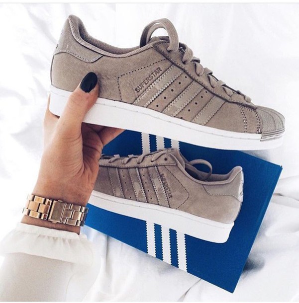 adidas superstar taupe